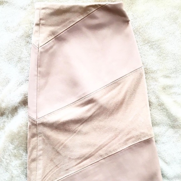 Zara Pink Blush Suede Vegan Leather Mini Zip Skirt (M) - Picture 11 of 13